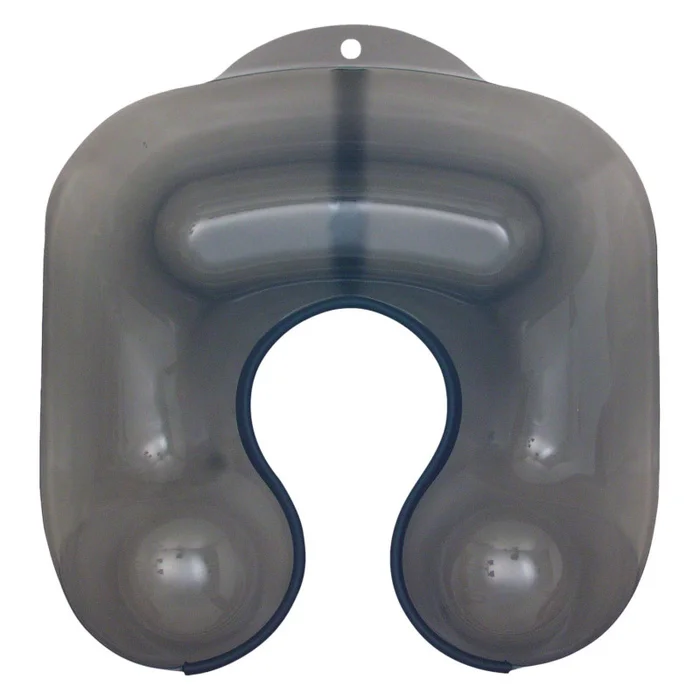 PROTECTOR CUELLO PLASTICO CON RIBETE 33X36 CM. NEGRO